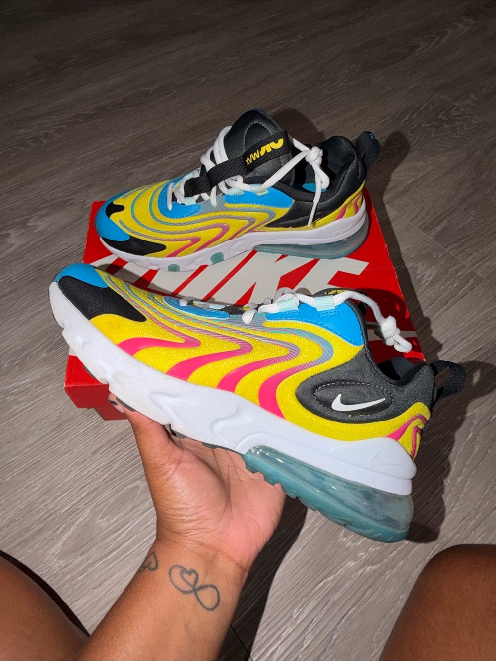💛💙 Nike Air Max 270 React ENG (GS) – Kids Size 4.5Y 🩷🖤